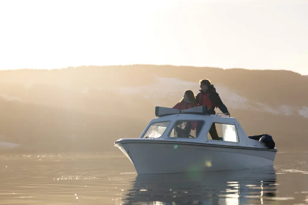 Motor boat hire